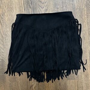 Show me Your Mumu faux suede fringe mini skirt size medium black
